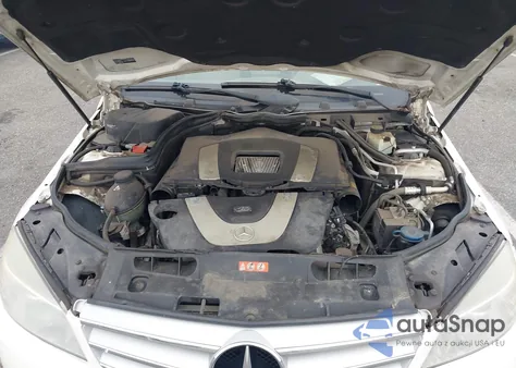 2009 Mercedes-Benz C 300 Luxury 4Matic/Sport 4Matic from USA, damaged, VIN WDDGF81X29R069732